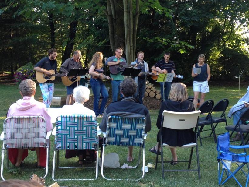 1001209_10151722993327107_1605593535_n