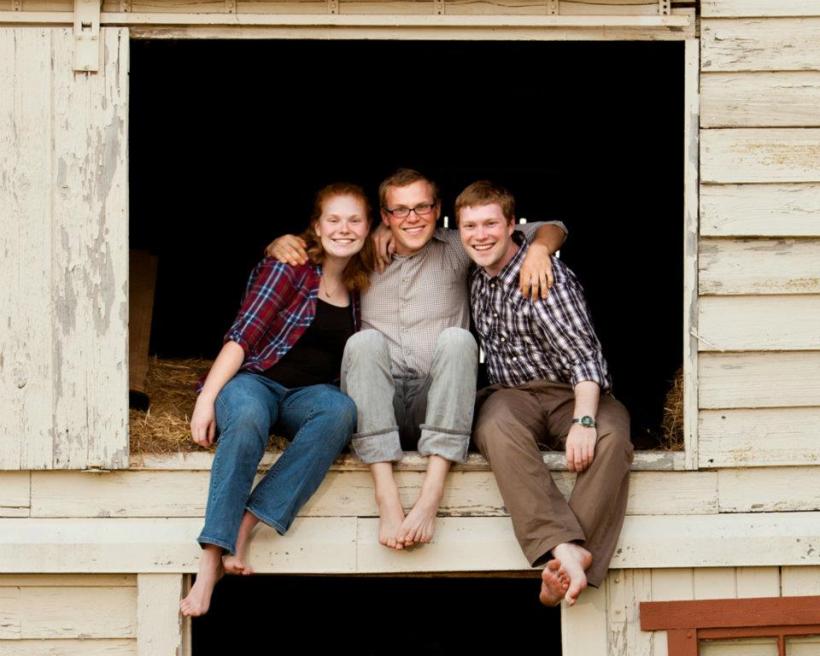 421152_10150518298024422_958316185_n