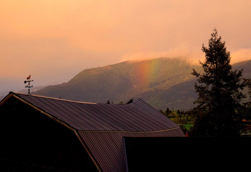 endofrainbowbarn